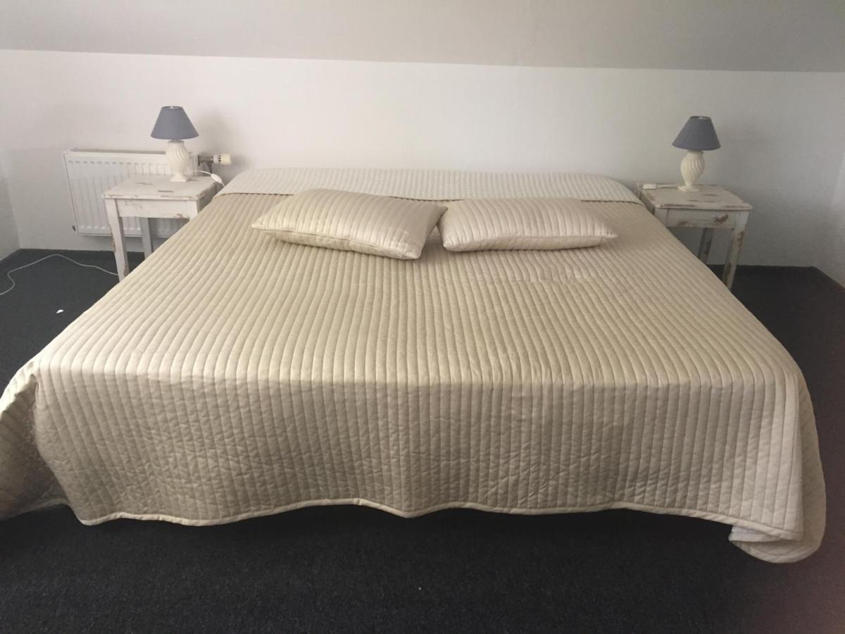 Nilles Bed & Breakfast Olgod ภายนอก รูปภาพ